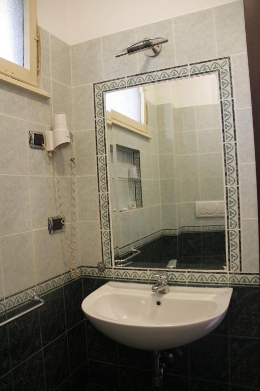 Triple Room with Garden View image 2