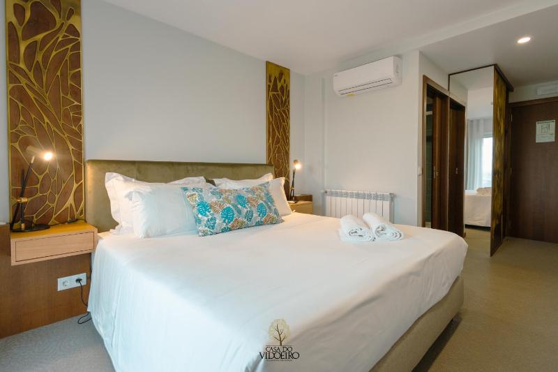 Double Room with Mountain View image 3