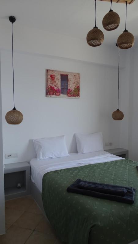 Double Room with Balcony image 1