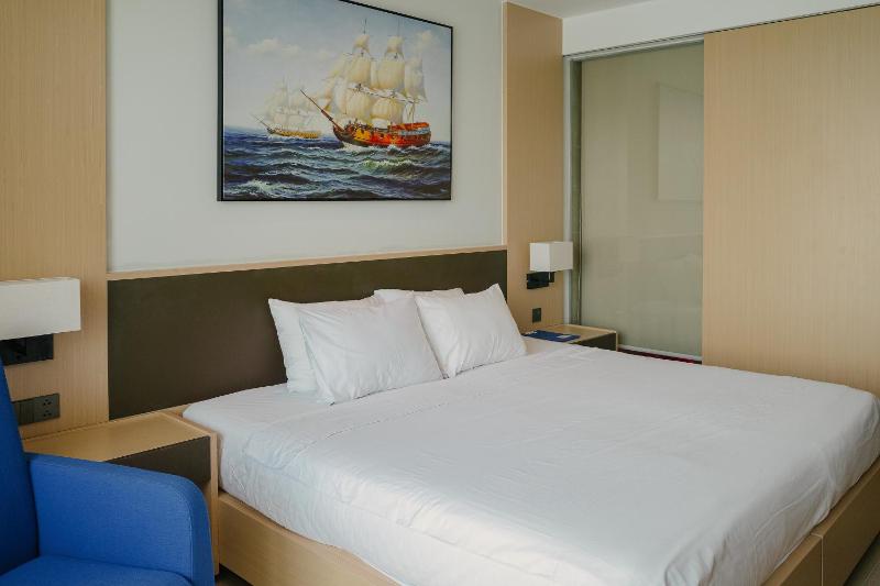 Sea View Standard Room in The Arena Resort Cam Ranh - image 13