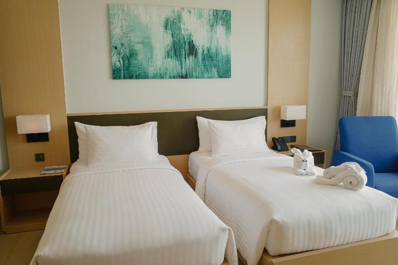 Sea View Standard Room in The Arena Resort Cam Ranh - image 6