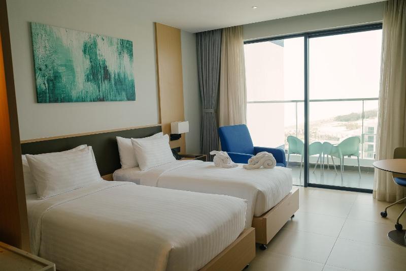 Sea View Standard Room in The Arena Resort Cam Ranh - image 3