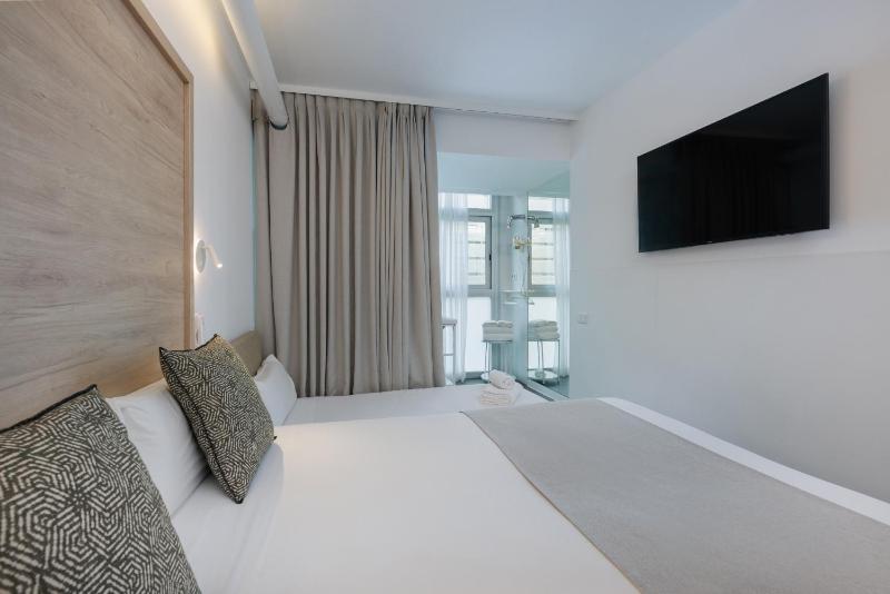 Triple Room image 4