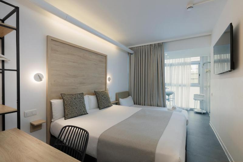Triple Room image 1