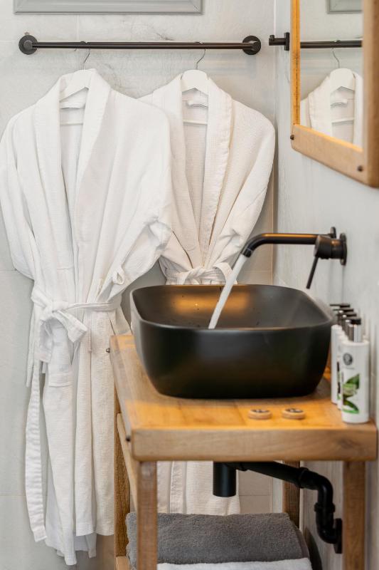 2 Bedroom Apartment with Private Pool image 2