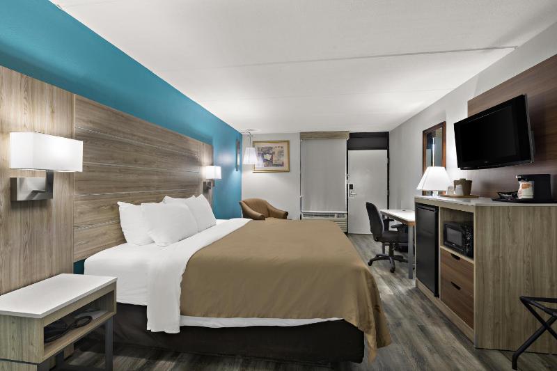 King Room - Non-Smoking image 2