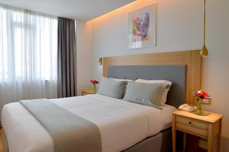 Superior with City View image 3