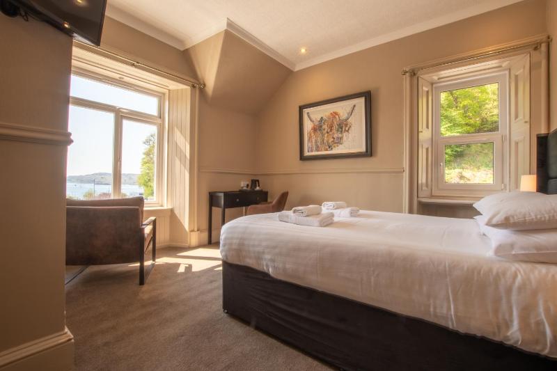 King Room with Sea View image 3