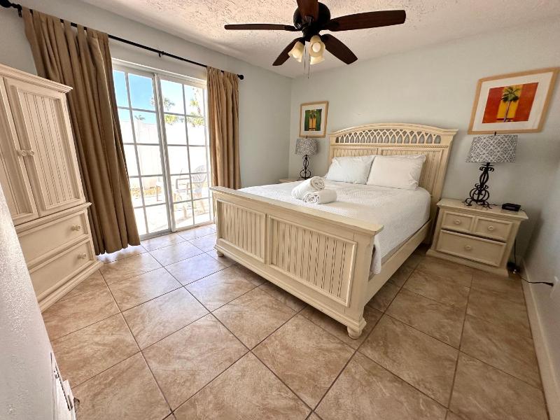 Alamanda Villas on Holmes Beach - image 43