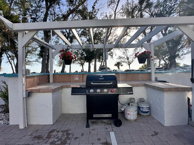 Alamanda Villas on Holmes Beach - image 17