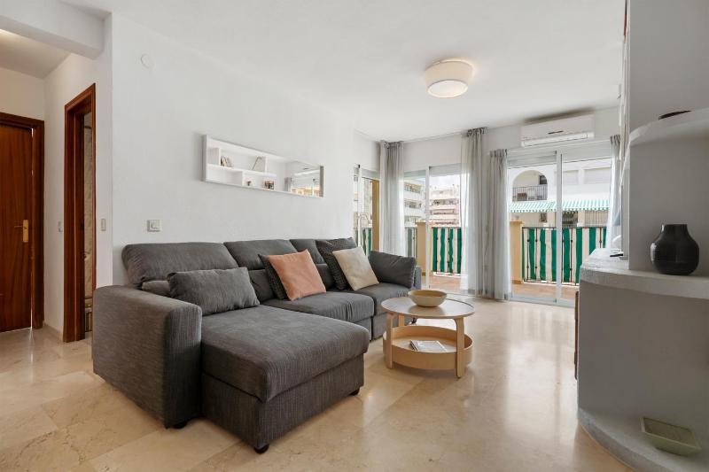 Apt ideal location by Costarentals - Ref 138 - image 20