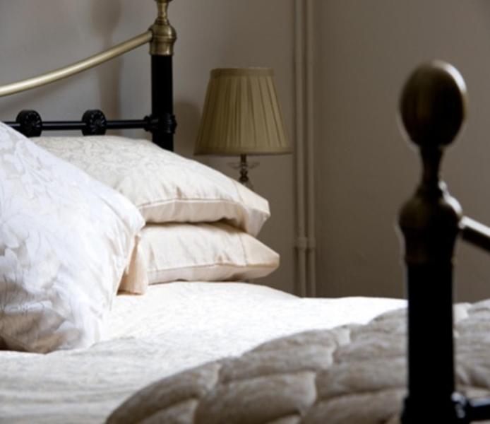 King Room image 3