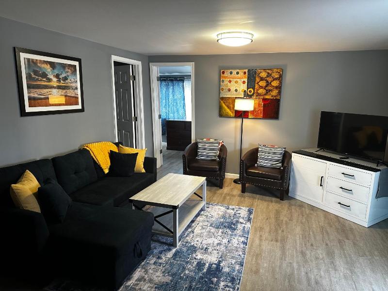 Three-Bedroom Apartment image 3