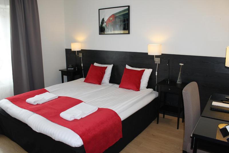 Room with Two Double Beds - Non-Smoking image 3
