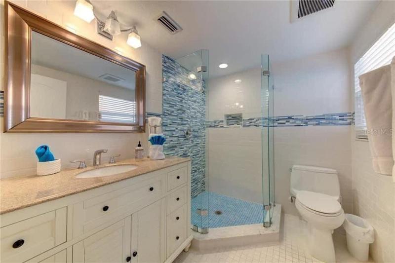 Siesta Key Village Heated pool - image 12