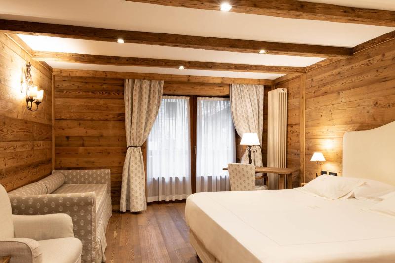 Superior Triple Room image 1