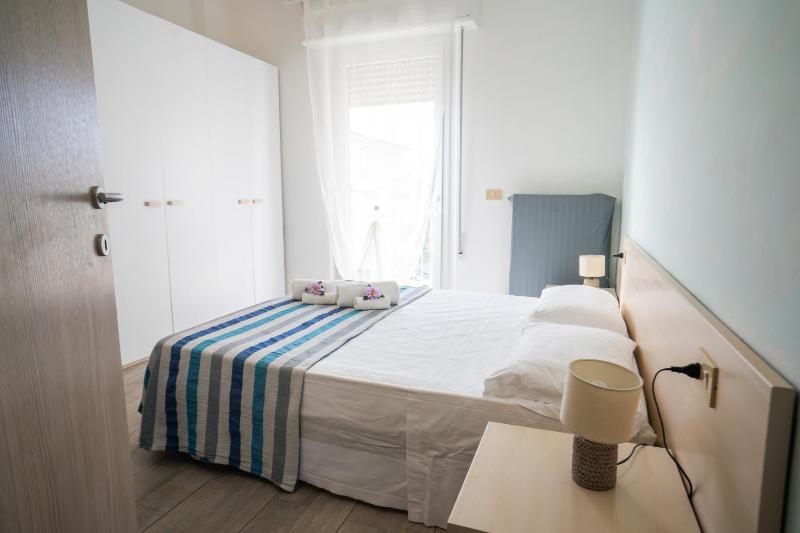 One-Bedroom Apartment image 1