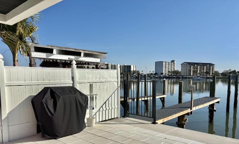 Bayside Grande Villa - image 18