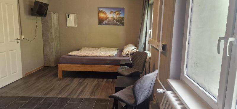 Deluxe Double Room with Shower image 1