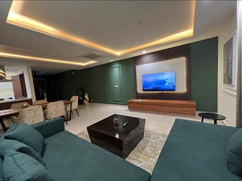 Wonderful Luxury Gold Crest Mall Apartments by HBA - image 4