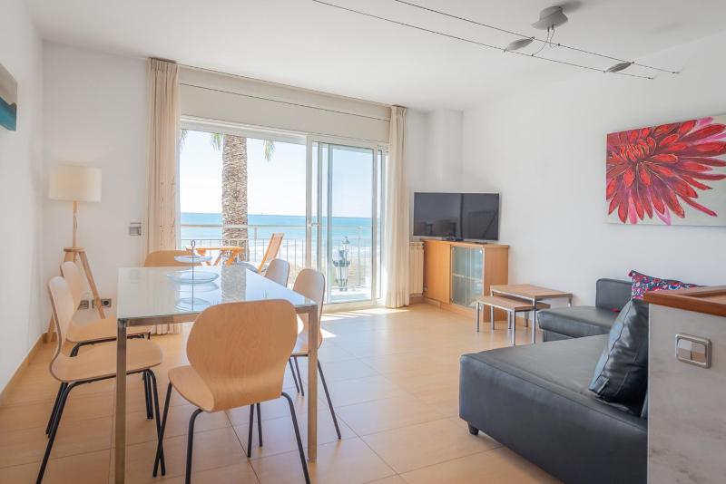 Apartment with Sea View image 1