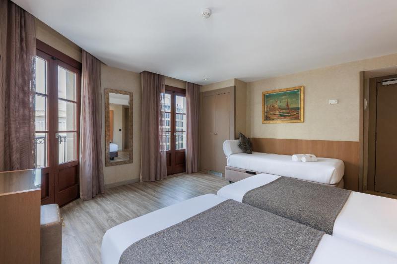 Double or Twin Room with Extra Bed image 4