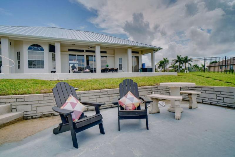 Canal-Side Oasis with Heated Pool - image 19