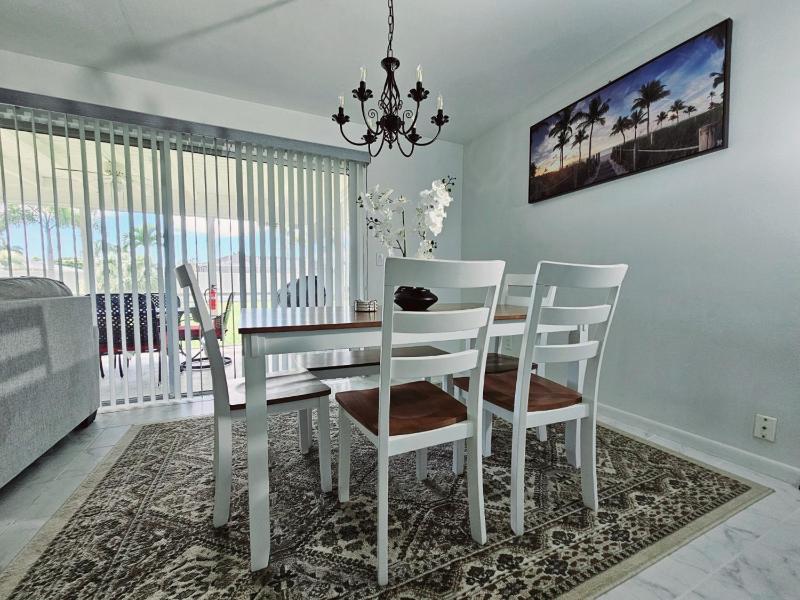 Cozy Retreat with Lanai and Outdoor BBQ - image 24