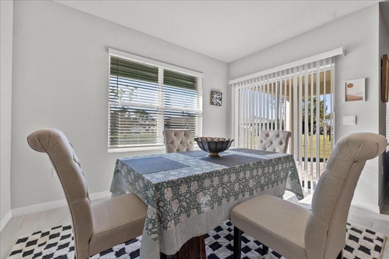 Cape Coral Getaway Modern Comfort and Location - image 16