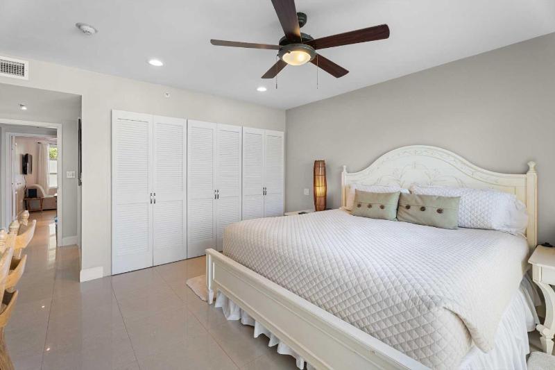 Beachfront - Divine Leisure 2BR condo - BC255 - image 13