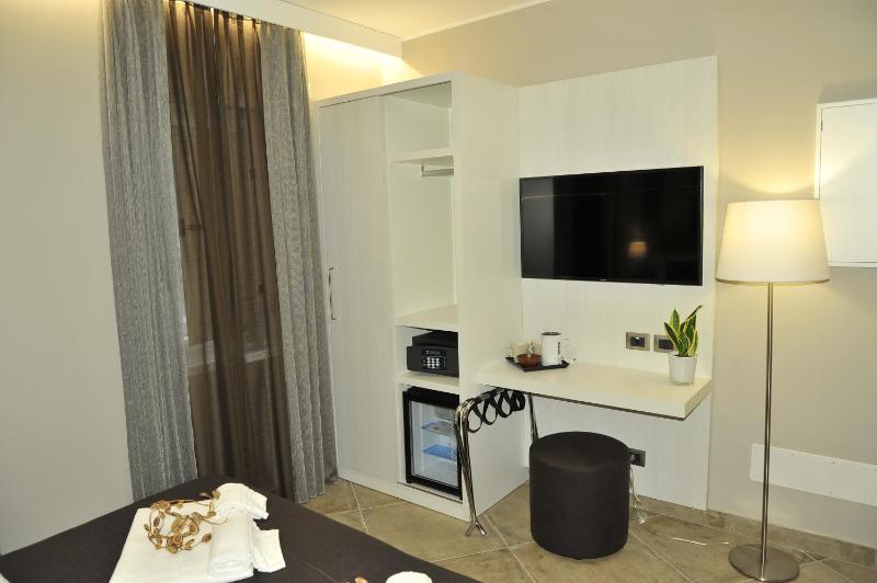 ETNEA 454 Catania Luxury Rooms - image 11