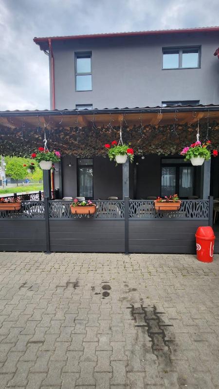 Large Double Room image 3