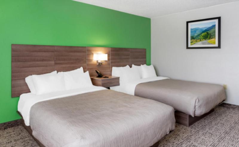 Double Room image 3