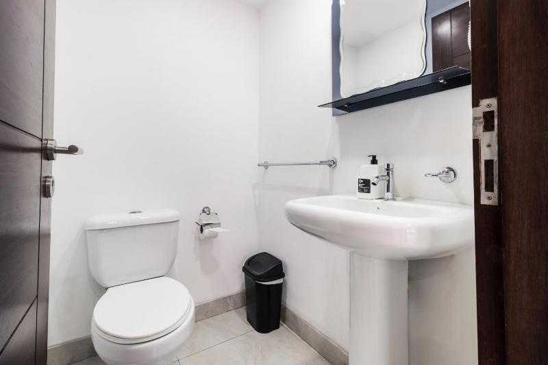 Luxstone Executive & Suites - image 11