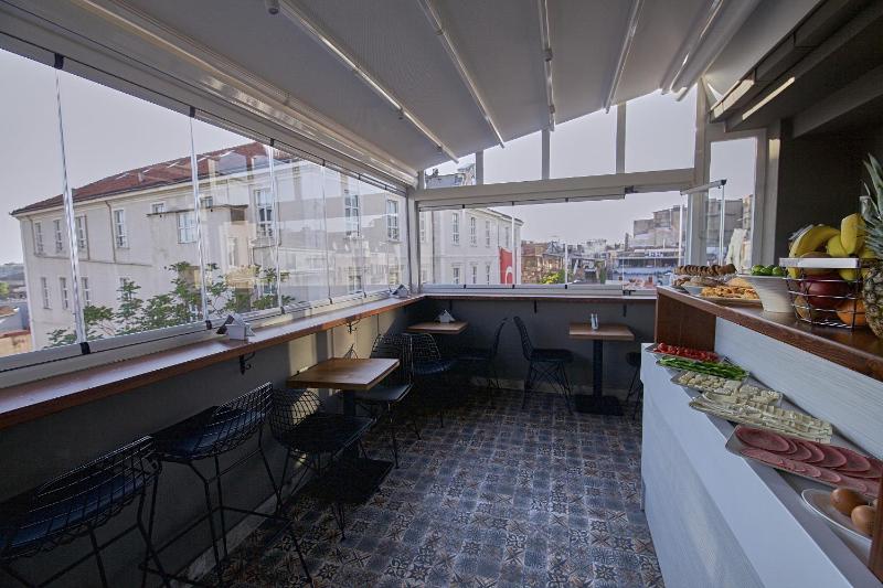 Arart Hotel - image 7