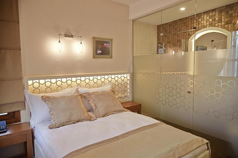 Arart Hotel - image 6