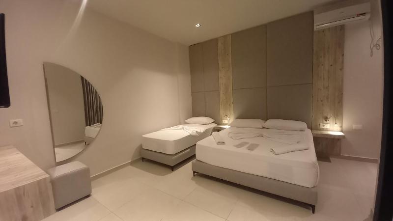 Triple Room with Balcony image 1