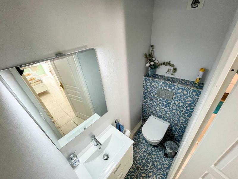 One-Bedroom Apartment image 3