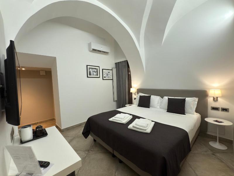 ETNEA 454 Catania Luxury Rooms - image 7