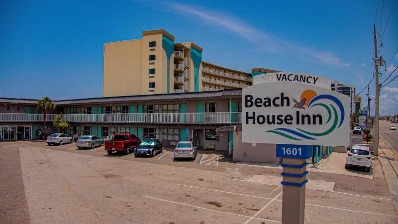Beach House Inn with POOL & Hot Tub - image 38