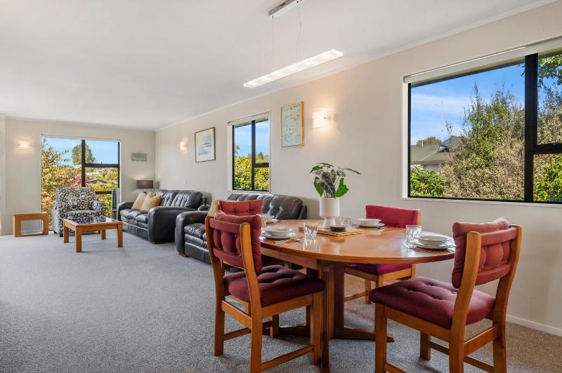 Acacia Views - Acacia Bay Holiday Home - image 19