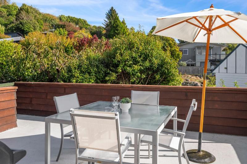 Acacia Views - Acacia Bay Holiday Home - image 11