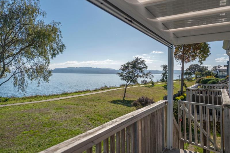 Lakefront at 5 Mile - Taupo - image 29