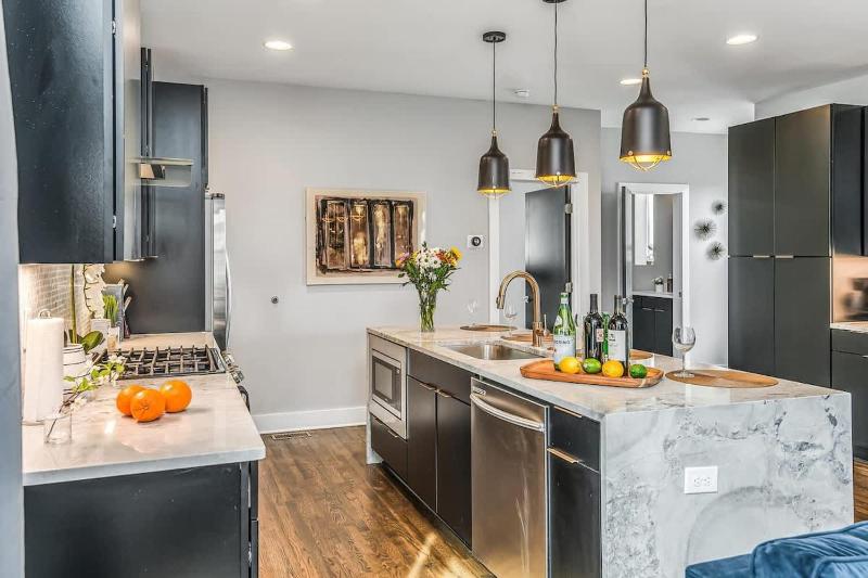 Beautiful Nashville Home - Broadway Escape - image 9