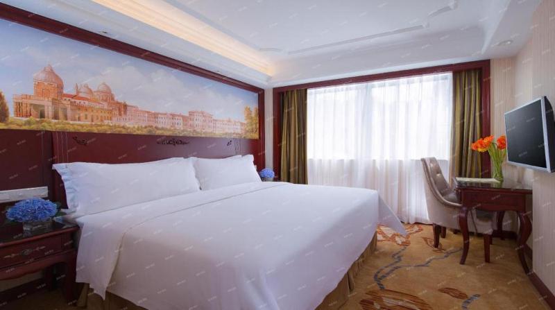 Vienna Hotel - Shenzhen Dongmen Hubei Metro Station - image 31