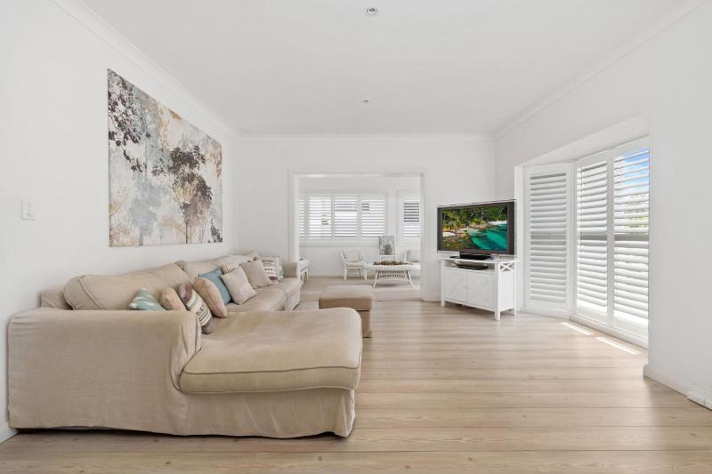 Caroline's Beach House by Experience Jervis Bay - image 8