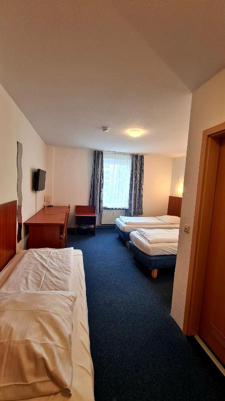 Triple Room image 2