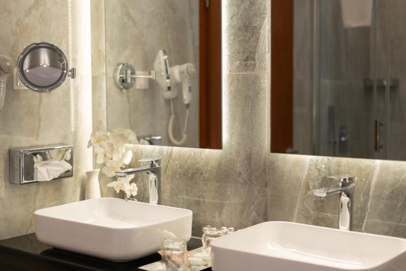 Presidential Suite image 1
