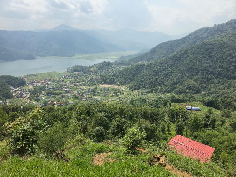 Kailash villa cave cabin lake front - image 14