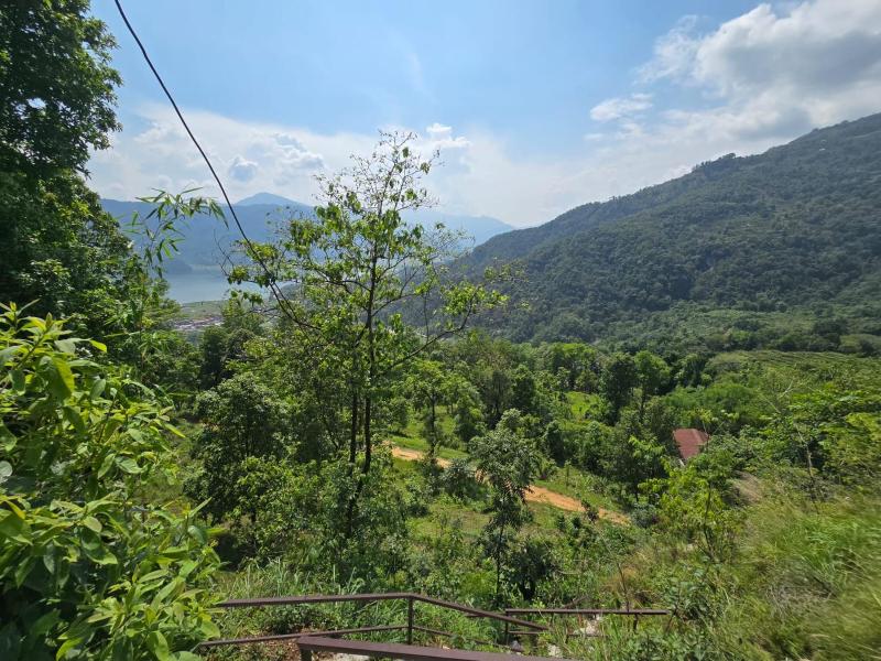 Kailash villa cave cabin lake front - image 6